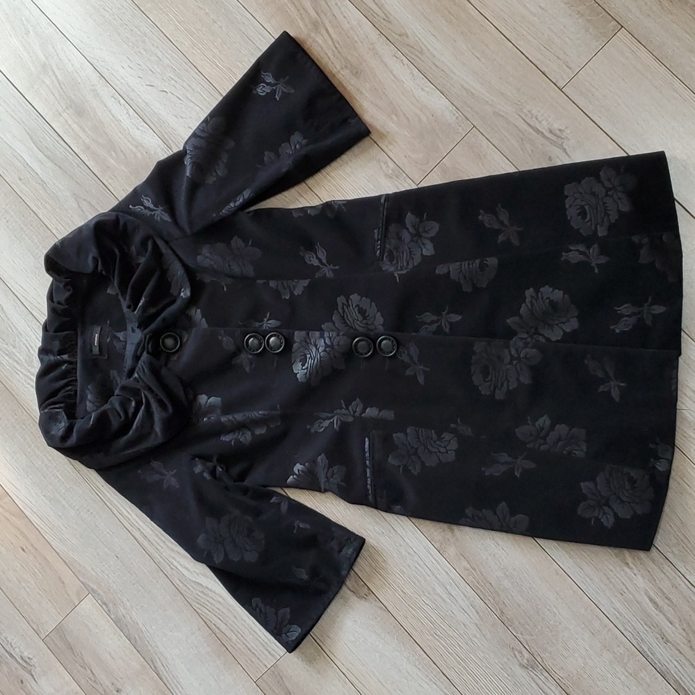 Jak & Rae Black Corduroy Floral Jacquard Puff Collar Coat